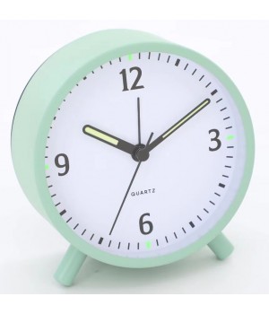 Retro Silent snooze alarm Clock analog Non-Ticking & Battery Operated bedside led alarm Clock Decor for Bedroom Living